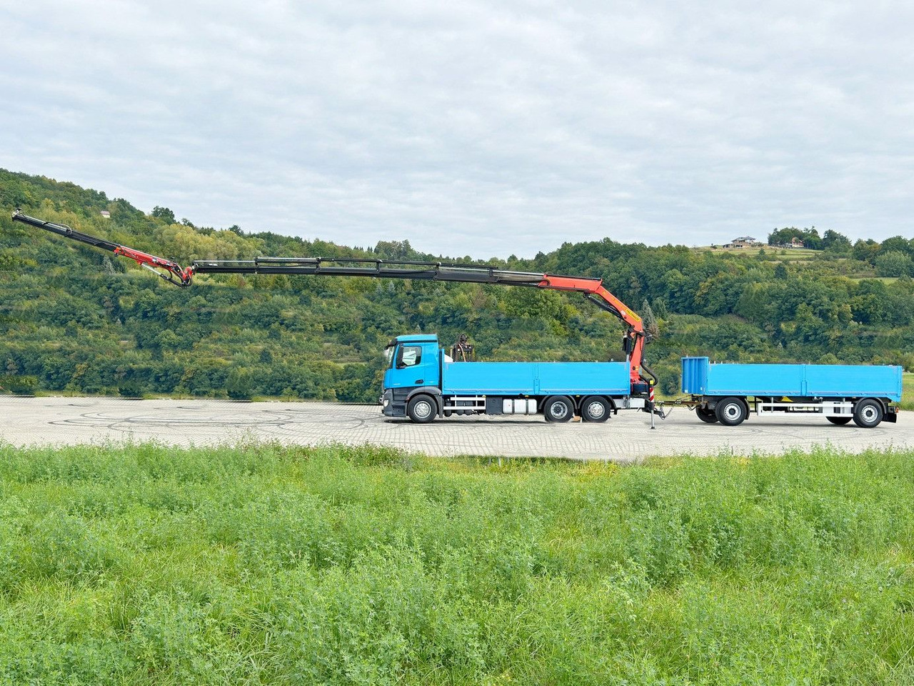 Mercedes-Benz ANTOS 2545*PK 26002-EHE+JIB PJ060A+Anhänger/FUNK - Вантажівка з маніпулятором: фото 5 Mercedes-Benz ANTOS 2545*PK 26002-EHE+JIB PJ060A+Anhänger/FUNK - Вантажівка з маніпулятором: фото 5