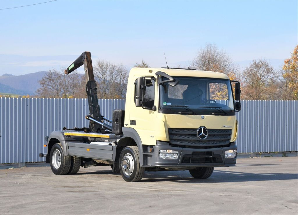 Mercedes-Benz ATEGO 1221 * ABROLLKIPPER * TOPZUSTAND Mercedes-Benz ATEGO 1221 * ABROLLKIPPER * TOPZUSTAND - Гаковий мультиліфт вантажівка, Вантажівка з маніпулятором: фото 1 Mercedes-Benz ATEGO 1221 * ABROLLKIPPER * TOPZUSTAND Mercedes-Benz ATEGO 1221 * ABROLLKIPPER * TOPZUSTAND - Гаковий мультиліфт вантажівка, Вантажівка з маніпулятором: фото 1