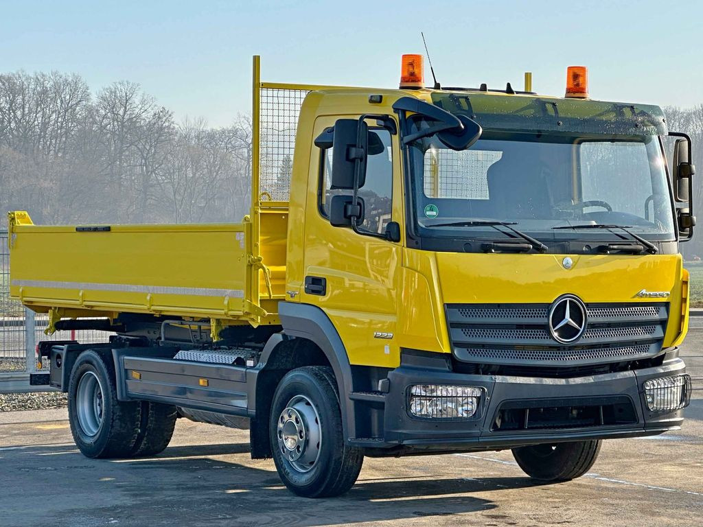 Mercedes-Benz ATEGO 1223 * KIPPER 4,20m * TOPZUSTAND Mercedes-Benz ATEGO 1223 * KIPPER 4,20m * TOPZUSTAND - Самоскид вантажівка, Вантажівка з маніпулятором: фото 4 Mercedes-Benz ATEGO 1223 * KIPPER 4,20m * TOPZUSTAND Mercedes-Benz ATEGO 1223 * KIPPER 4,20m * TOPZUSTAND - Самоскид вантажівка, Вантажівка з маніпулятором: фото 4