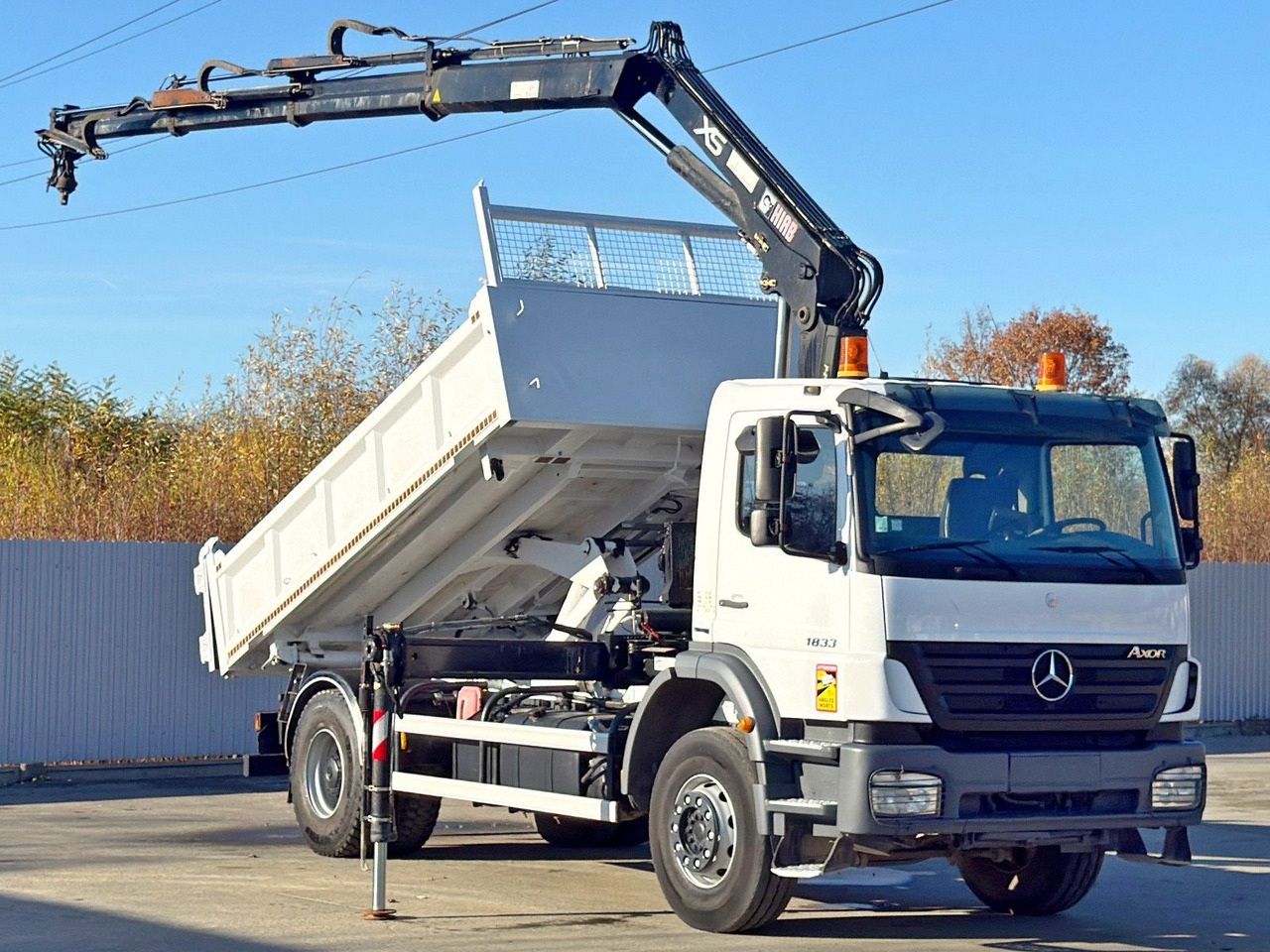 Mercedes-Benz AXOR 1833 * HIAB 144 B - 3 HIDUO + FUNK * TOP - Вантажівка з маніпулятором: фото 2 Mercedes-Benz AXOR 1833 * HIAB 144 B - 3 HIDUO + FUNK * TOP - Вантажівка з маніпулятором: фото 2