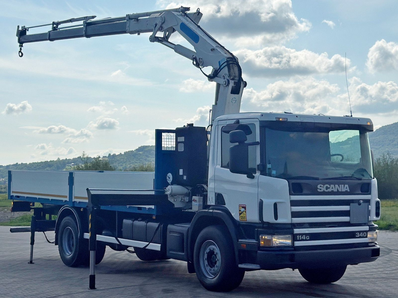 Scania 114 G 340 * PRITSCHE 7,00m * EFFER 210 3S + FUNK - Вантажівка з маніпулятором: фото 2 Scania 114 G 340 * PRITSCHE 7,00m * EFFER 210 3S + FUNK - Вантажівка з маніпулятором: фото 2