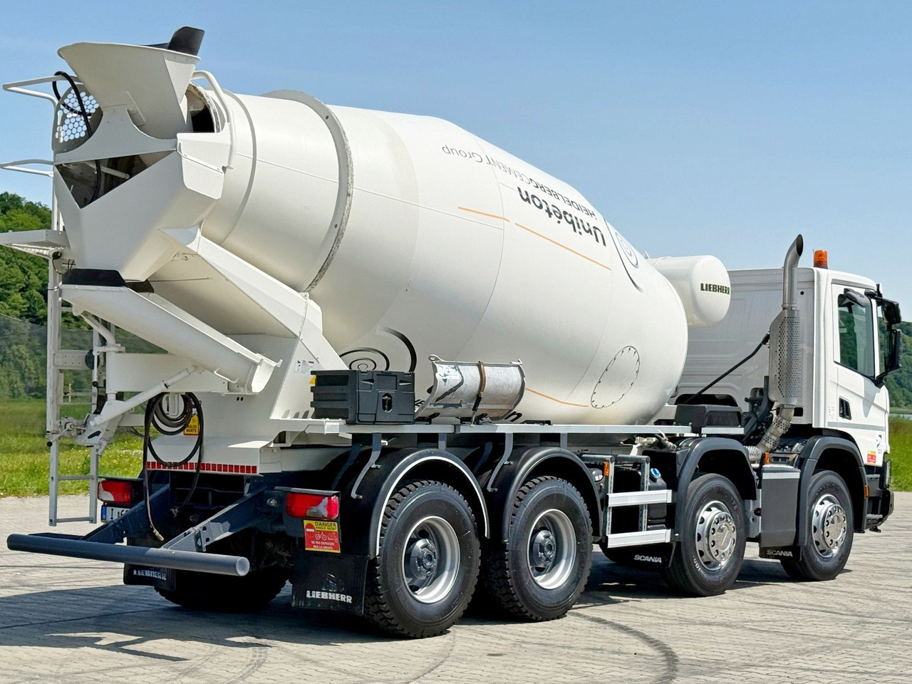 Scania P 410 XT * Betonmischer * 8x4 * TOPZUSTAND - Автобетонозмішувач: фото 5 Scania P 410 XT * Betonmischer * 8x4 * TOPZUSTAND - Автобетонозмішувач: фото 5
