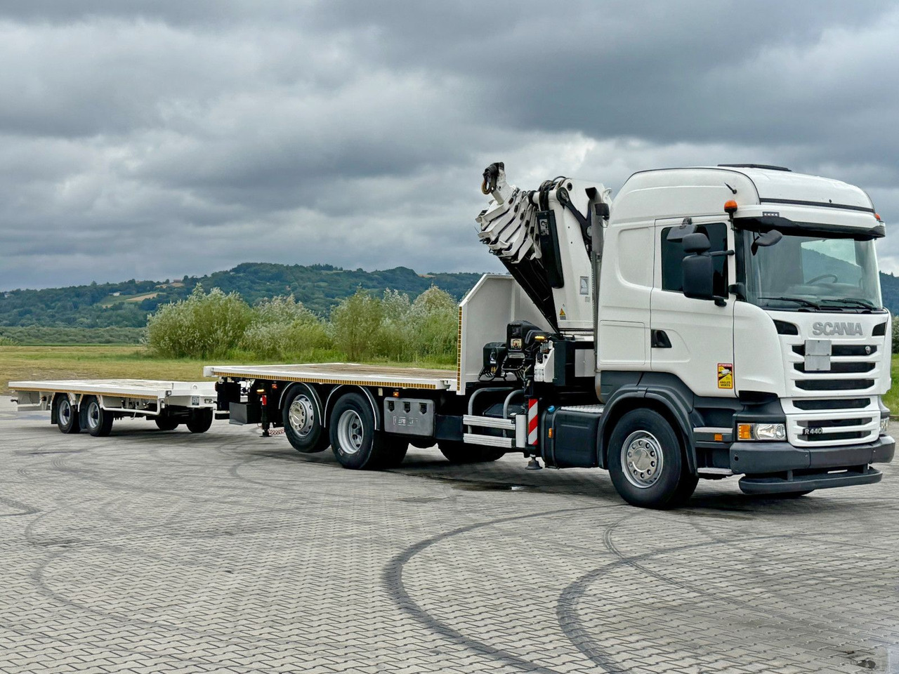 Scania R440 * HIAB 422 E-6 HIPRO + FUNK + Anhänger! 6x4 - Вантажівка з маніпулятором: фото 3 Scania R440 * HIAB 422 E-6 HIPRO + FUNK + Anhänger! 6x4 - Вантажівка з маніпулятором: фото 3