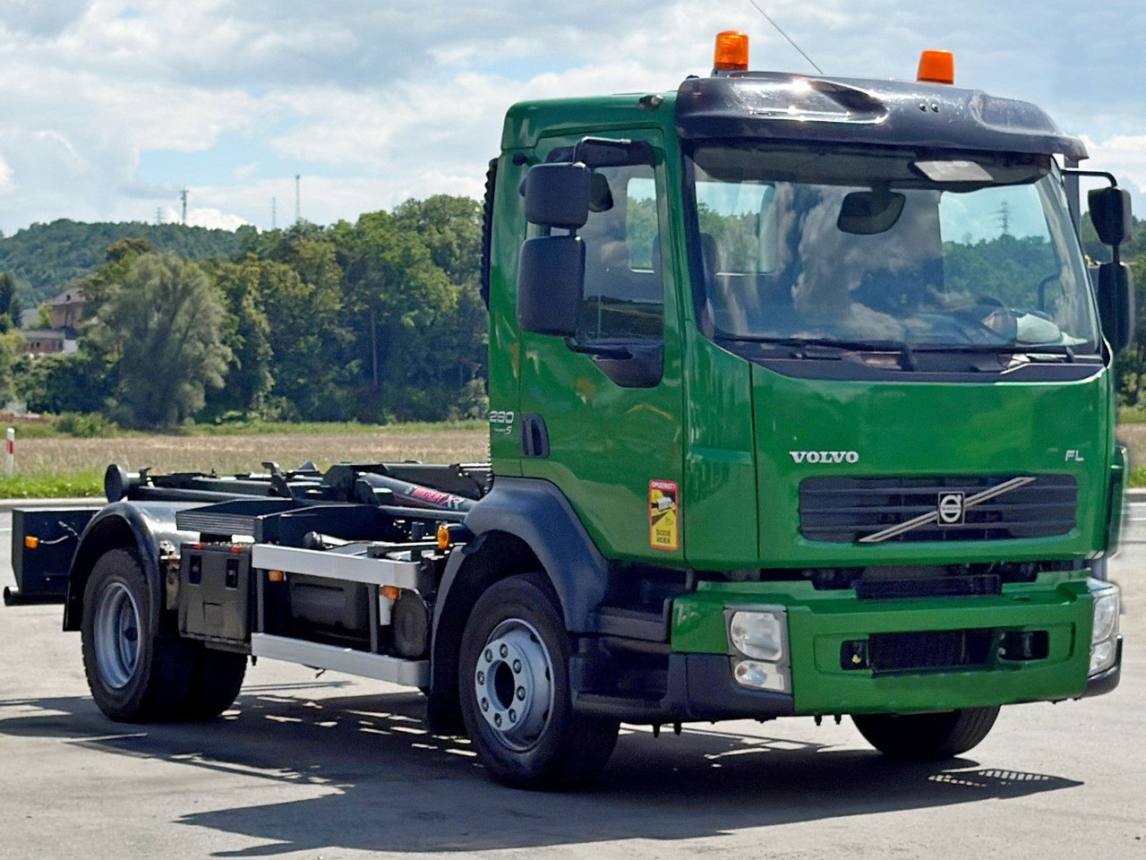 Volvo FL 280 * Abrollkipper * TOPZUSTAND - Гаковий мультиліфт вантажівка: фото 4 Volvo FL 280 * Abrollkipper * TOPZUSTAND - Гаковий мультиліфт вантажівка: фото 4