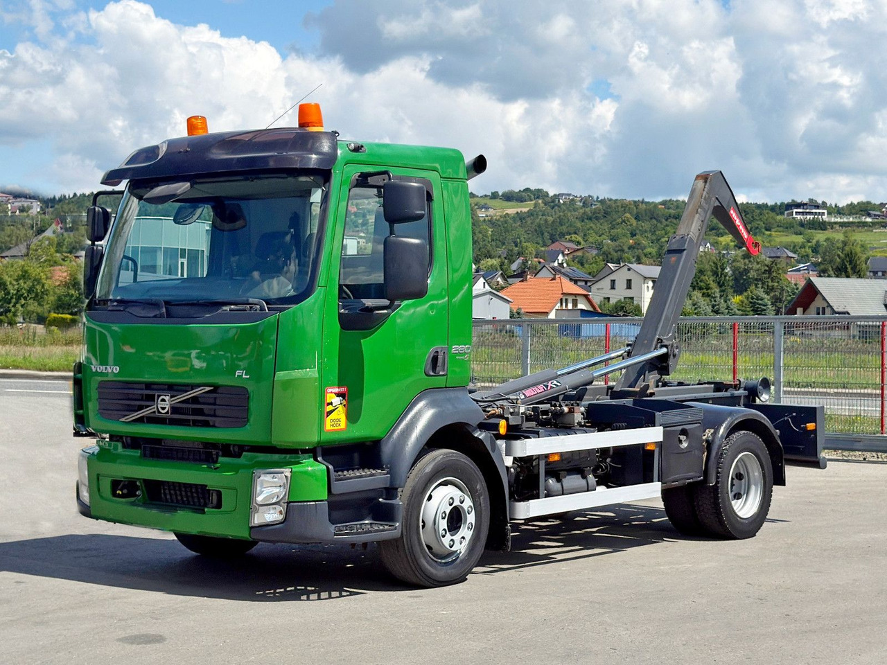 Volvo FL 280 * Abrollkipper * TOPZUSTAND - Гаковий мультиліфт вантажівка: фото 1 Volvo FL 280 * Abrollkipper * TOPZUSTAND - Гаковий мультиліфт вантажівка: фото 1