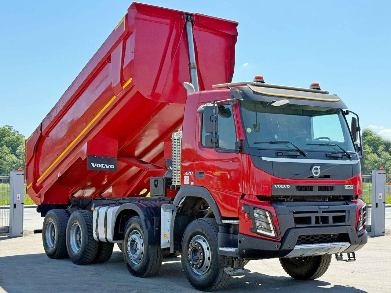 Volvo FMX 420 Kipper * TOPZUSTAND / 8x4 ! - Самоскид вантажівка: фото 3 Volvo FMX 420 Kipper * TOPZUSTAND / 8x4 ! - Самоскид вантажівка: фото 3