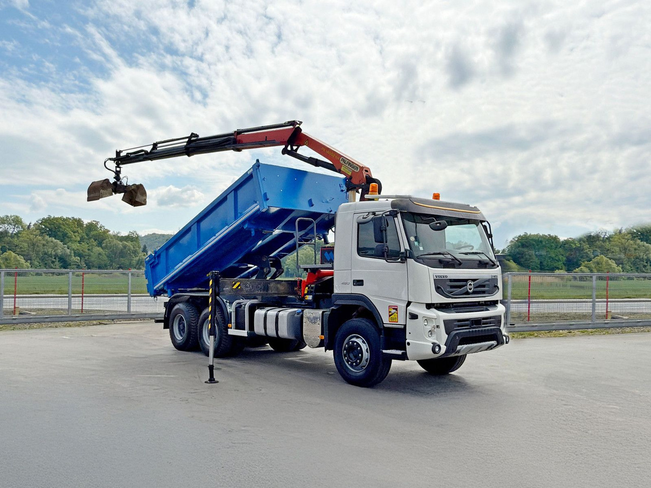 Volvo FMX 450 Kipper 5,15m * PK 14002-EH B * 6x4 * TOP - Вантажівка з маніпулятором: фото 2 Volvo FMX 450 Kipper 5,15m * PK 14002-EH B * 6x4 * TOP - Вантажівка з маніпулятором: фото 2