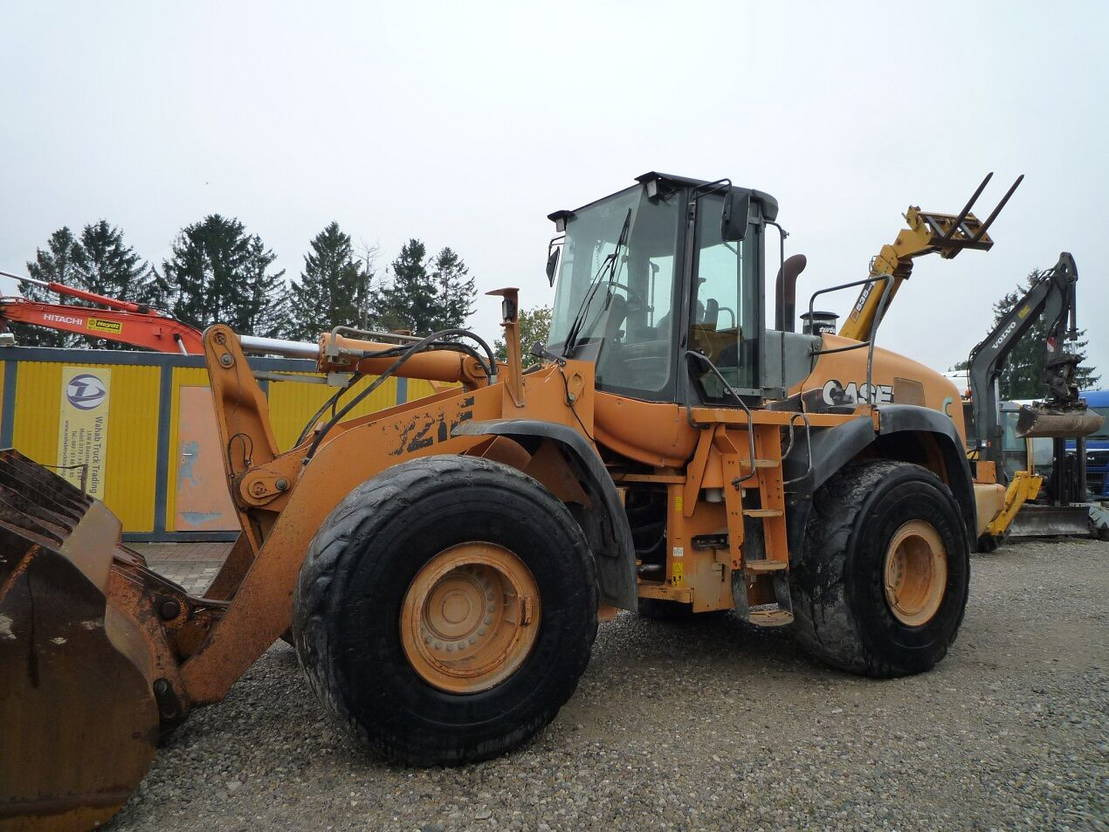 Колісний навантажувач Case 921E: фото 6