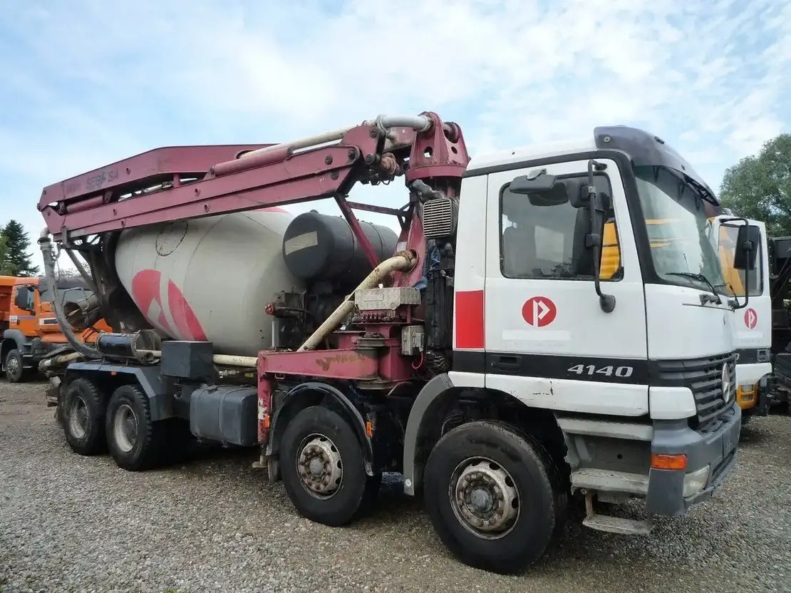 Mercedes-Benz Actros 4141 - Автобетононасос-змішувач: фото 3 Mercedes-Benz Actros 4141 - Автобетононасос-змішувач: фото 3