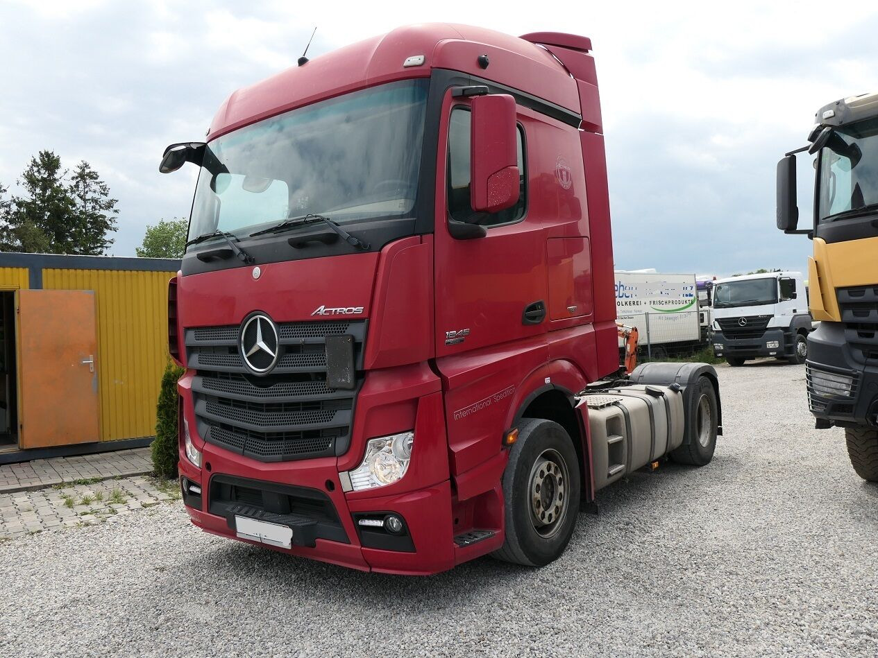 Mercedes-Benz Actros 1845 - Тягач: фото 3 Mercedes-Benz Actros 1845 - Тягач: фото 3