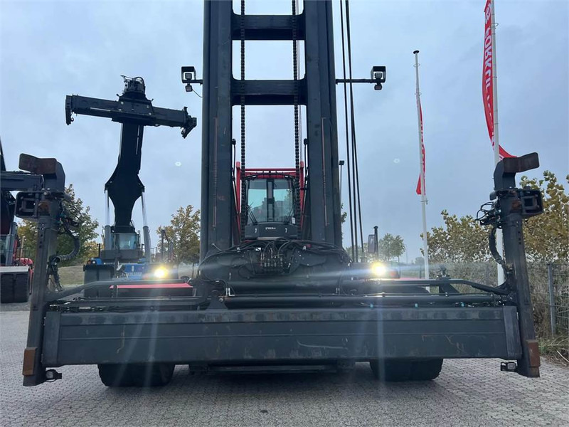Kalmar DCG100-45ED7 - Навантажувач контейнерний: фото 3 Kalmar DCG100-45ED7 - Навантажувач контейнерний: фото 3