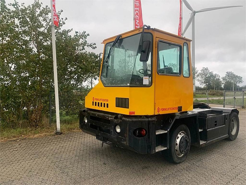 Sisu TRX182A4L2C18 - Термінальний трактор: фото 1 Sisu TRX182A4L2C18 - Термінальний трактор: фото 1