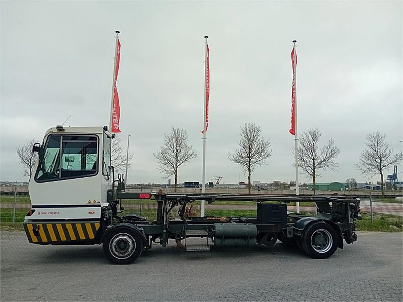 Terberg BC182 - Термінальний трактор: фото 3 Terberg BC182 - Термінальний трактор: фото 3