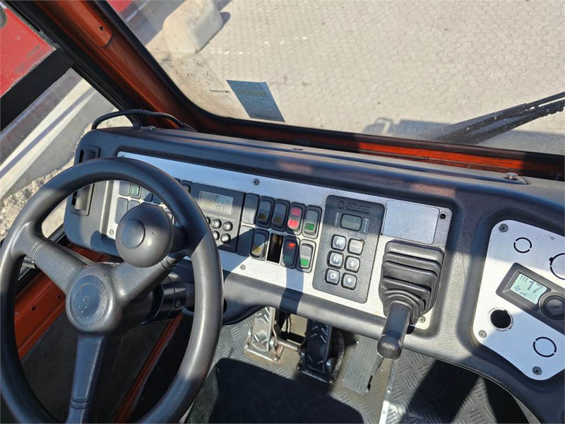 Термінальний трактор Terberg YT182: фото 18