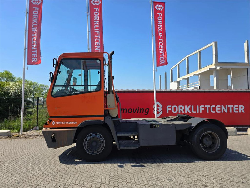 Terberg YT182 - Термінальний трактор: фото 4 Terberg YT182 - Термінальний трактор: фото 4