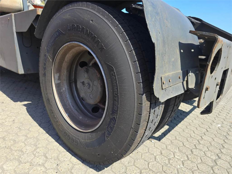 Термінальний трактор Terberg YT182: фото 13