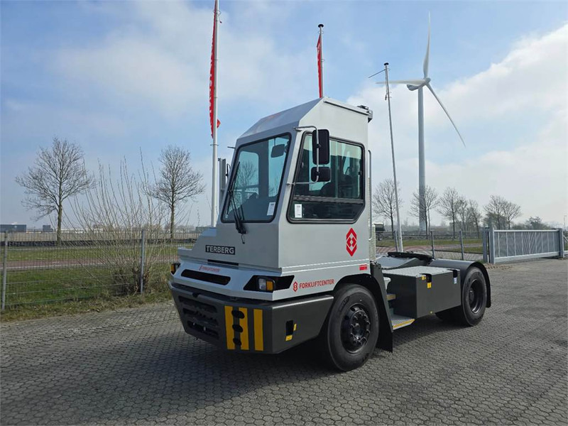 Термінальний трактор Terberg YT220: фото 10 Термінальний трактор Terberg YT220: фото 10