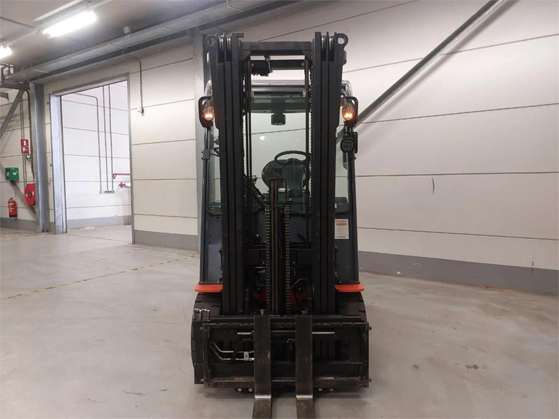 Toyota 8FBMKT25 - Електронавантажувач: фото 5 Toyota 8FBMKT25 - Електронавантажувач: фото 5