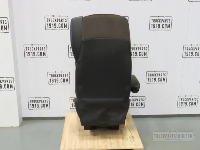 DAF 1978966 Bestuurdersstoel DAF XF 106 - Сидіння в категорії Вантажівки: фото 2 DAF 1978966 Bestuurdersstoel DAF XF 106 - Сидіння в категорії Вантажівки: фото 2