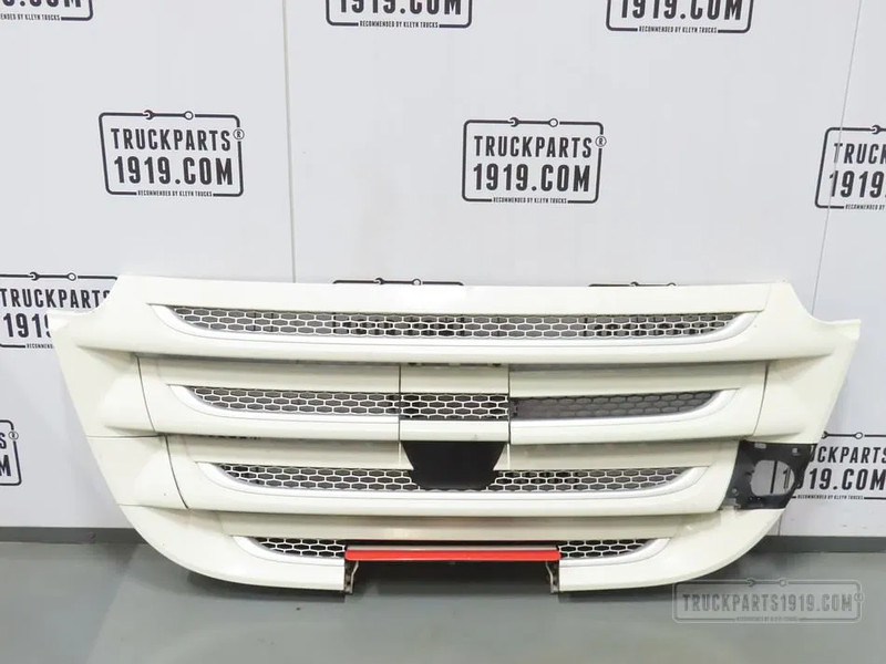 DAF 2048272 | Onder grill - Решітка радіатора в категорії Вантажівки: фото 1 DAF 2048272 | Onder grill - Решітка радіатора в категорії Вантажівки: фото 1