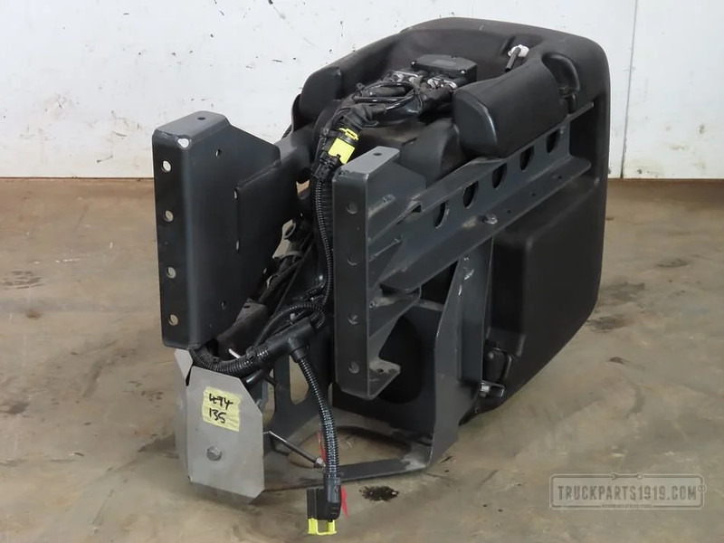 DAF Exhaust System AdBlue tank 25L DAF. - Бак AdBlue в категорії Вантажівки: фото 2 DAF Exhaust System AdBlue tank 25L DAF. - Бак AdBlue в категорії Вантажівки: фото 2