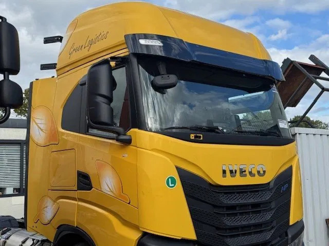 Iveco S-WAY Cabin 2021 - Кабіна й інтер'єр в категорії Вантажівки: фото 2 Iveco S-WAY Cabin 2021 - Кабіна й інтер'єр в категорії Вантажівки: фото 2