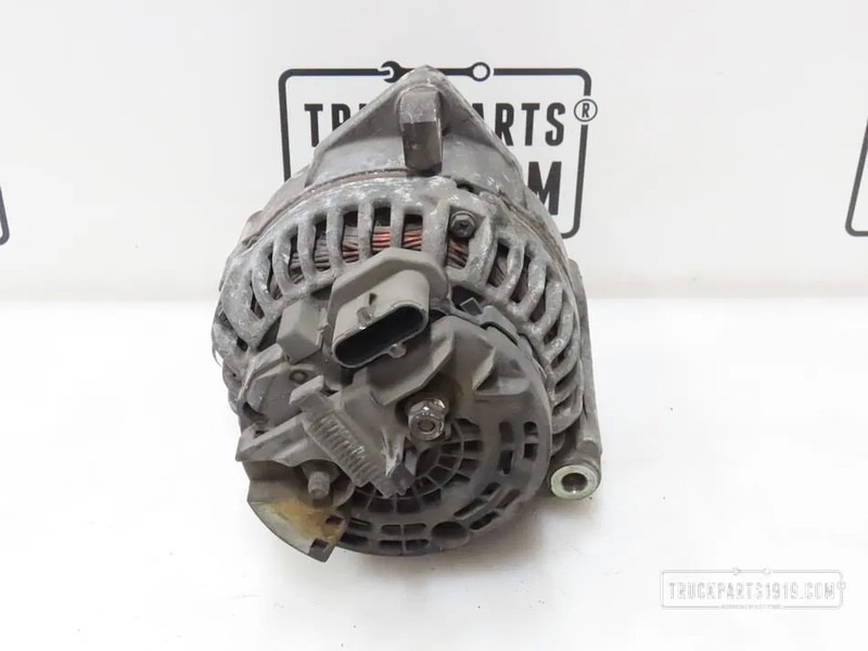 MAN 51.26101-7270 Dynamo 110A - Генератор в категорії Вантажівки: фото 2 MAN 51.26101-7270 Dynamo 110A - Генератор в категорії Вантажівки: фото 2