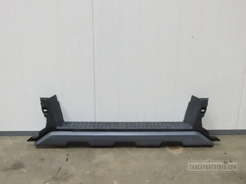 MAN Body & Chassis Parts Bumperdeel midden onder TG - Бампер в категорії Вантажівки: фото 2 MAN Body & Chassis Parts Bumperdeel midden onder TG - Бампер в категорії Вантажівки: фото 2