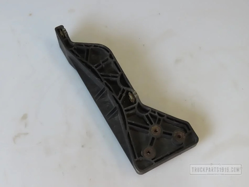 MAN Body & Chassis Parts Steun bumper Li. - Кут бампера в категорії Вантажівки: фото 2 MAN Body & Chassis Parts Steun bumper Li. - Кут бампера в категорії Вантажівки: фото 2