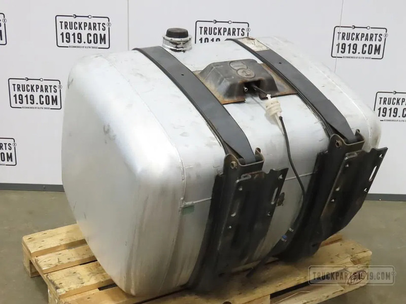 Mercedes-Benz 9604704203 Brandstoftank + steunen 430L - Паливний бак в категорії Вантажівки: фото 2 Mercedes-Benz 9604704203 Brandstoftank + steunen 430L - Паливний бак в категорії Вантажівки: фото 2