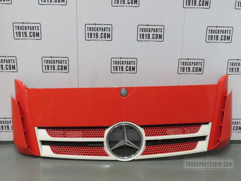 Mercedes-Benz Body & Chassis Parts Grille MB StreamSpace MP4 - Капот в категорії Вантажівки: фото 1 Mercedes-Benz Body & Chassis Parts Grille MB StreamSpace MP4 - Капот в категорії Вантажівки: фото 1