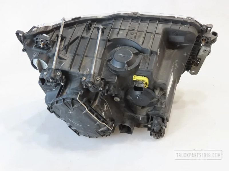 Mercedes-Benz MB Lighting Koplamp Li. MP4 - Передня фара в категорії Вантажівки: фото 2 Mercedes-Benz MB Lighting Koplamp Li. MP4 - Передня фара в категорії Вантажівки: фото 2