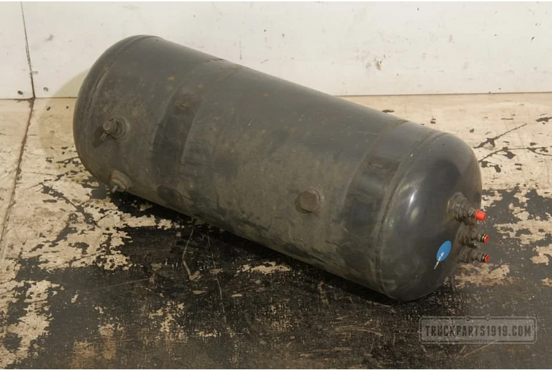 Renault Compressed Air System Lucht Tank Renault - Деталі гальмівної системи в категорії Вантажівки: фото 1 Renault Compressed Air System Lucht Tank Renault - Деталі гальмівної системи в категорії Вантажівки: фото 1