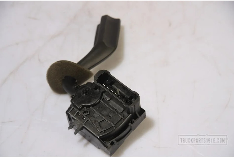 Renault Electrical System Motorremschakelaar Renault - Підрульовий перемикач в категорії Вантажівки: фото 2 Renault Electrical System Motorremschakelaar Renault - Підрульовий перемикач в категорії Вантажівки: фото 2