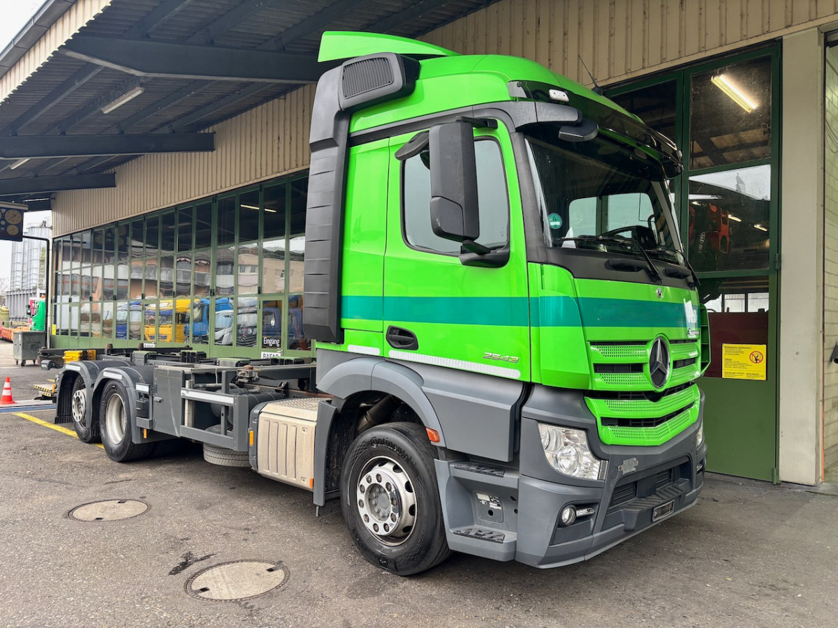 MERCEDES Actros 2543 6x2 Container Transport - Контейнеровоз/ Змінний кузов вантажівка: фото 1 MERCEDES Actros 2543 6x2 Container Transport - Контейнеровоз/ Змінний кузов вантажівка: фото 1