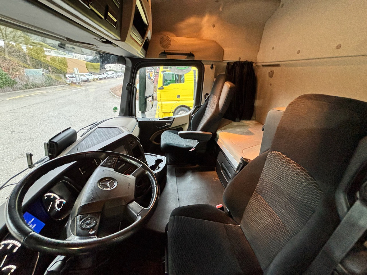 MERCEDES Actros 2543 6x2 Container Transport - Контейнеровоз/ Змінний кузов вантажівка: фото 4 MERCEDES Actros 2543 6x2 Container Transport - Контейнеровоз/ Змінний кузов вантажівка: фото 4