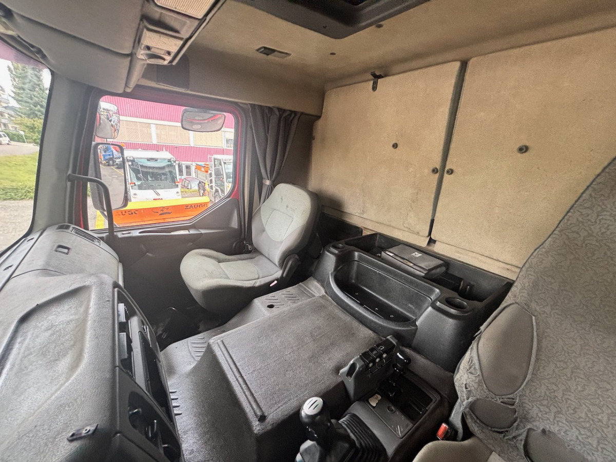 RENAULT Kerax 420DCI 4x4 - Самоскид вантажівка: фото 5 RENAULT Kerax 420DCI 4x4 - Самоскид вантажівка: фото 5