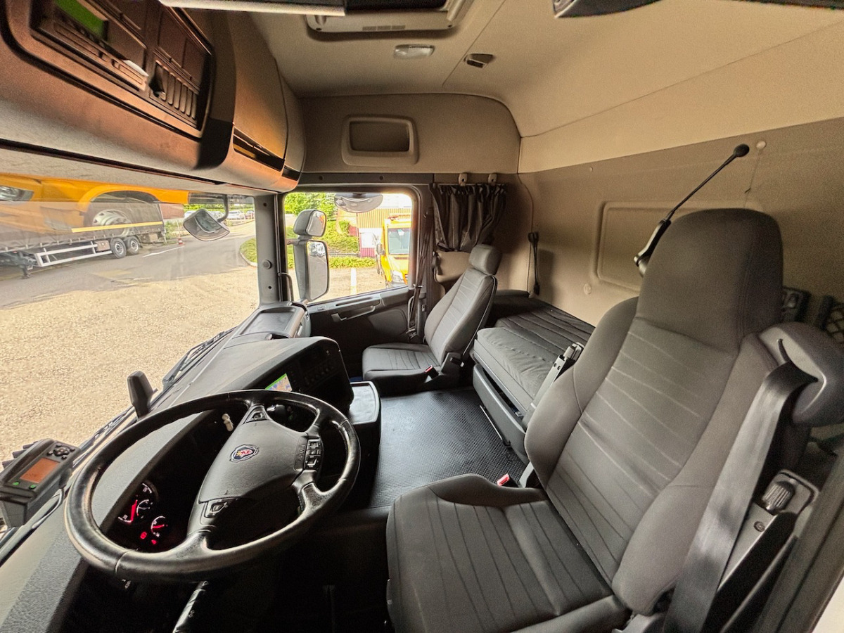 SCANIA G410 - Тентована вантажівка: фото 4 SCANIA G410 - Тентована вантажівка: фото 4