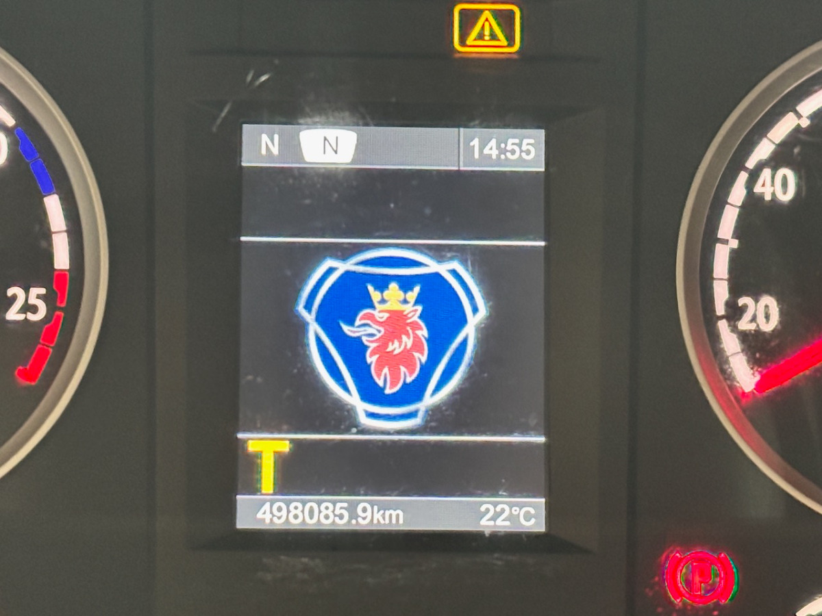 Тентована вантажівка SCANIA G440: фото 6