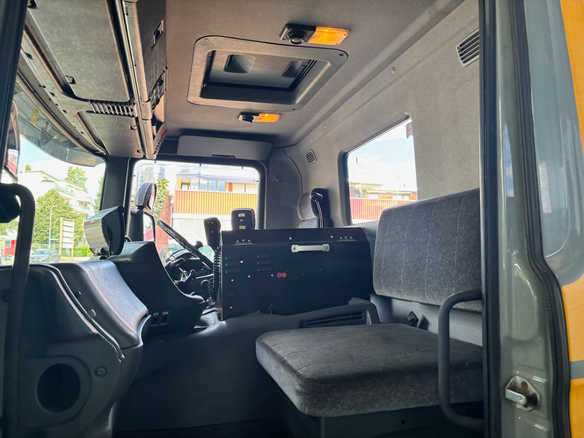 SCANIA P114 GB - Підмітально-прибиральна машина: фото 5 SCANIA P114 GB - Підмітально-прибиральна машина: фото 5