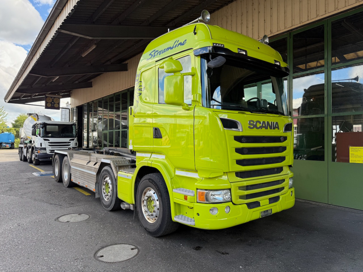 SCANIA R490 8x4 - Гаковий мультиліфт вантажівка: фото 1 SCANIA R490 8x4 - Гаковий мультиліфт вантажівка: фото 1