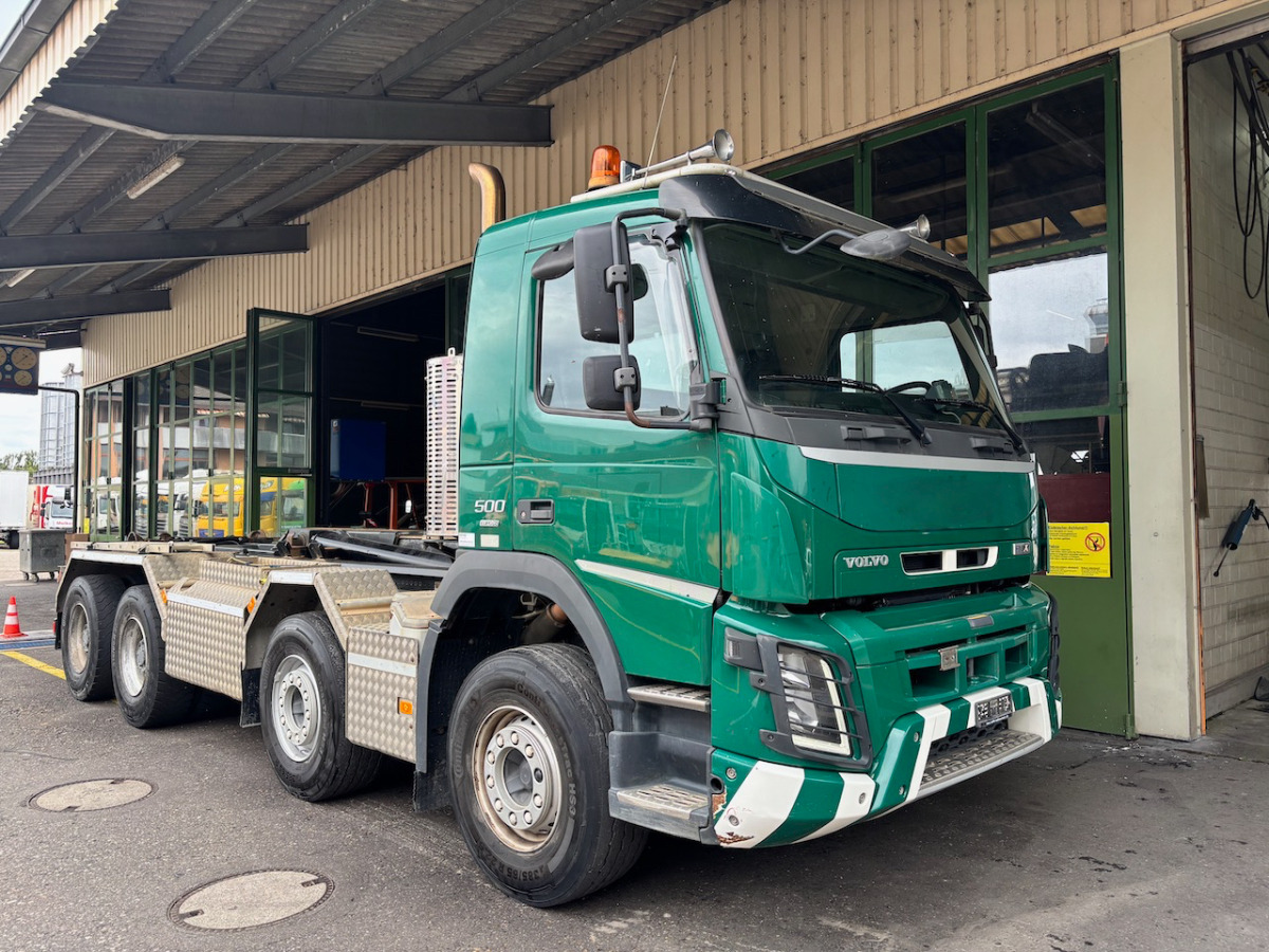 VOLVO FMX-500 8x4R - Гаковий мультиліфт вантажівка: фото 1 VOLVO FMX-500 8x4R - Гаковий мультиліфт вантажівка: фото 1