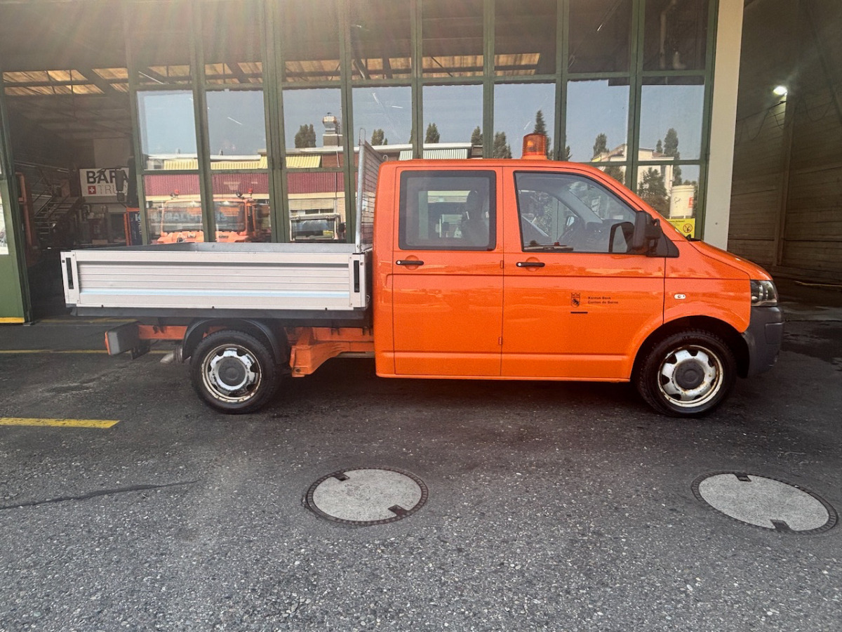 VW T5 Transporter - Легка бортова вантажівка: фото 4 VW T5 Transporter - Легка бортова вантажівка: фото 4