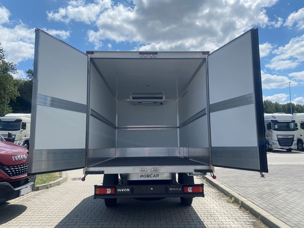 Iveco Daily 35C18 Tiefkühlkoffer -20°C - Фургон-рефрижератор: фото 2 Iveco Daily 35C18 Tiefkühlkoffer -20°C - Фургон-рефрижератор: фото 2