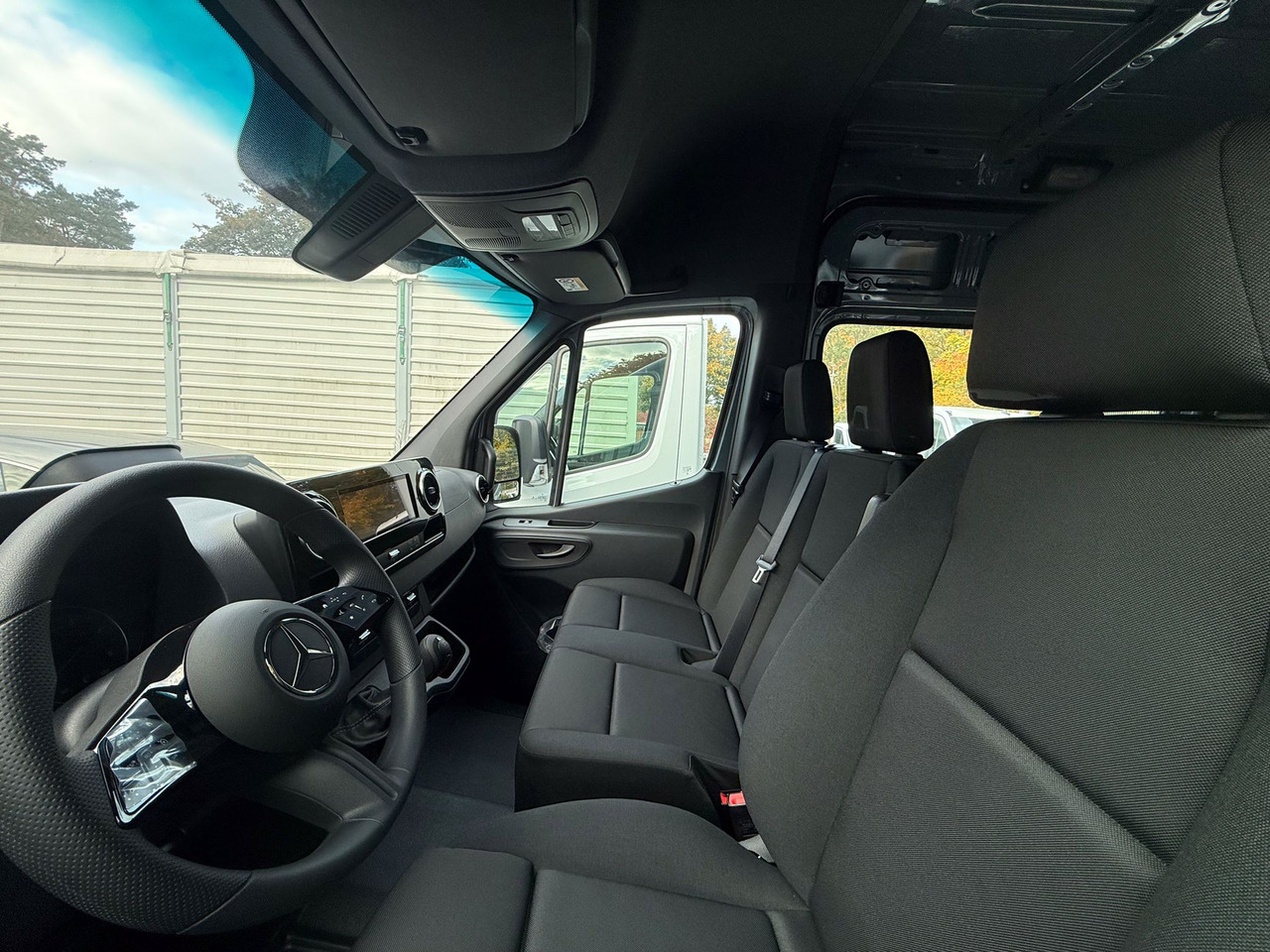 Mercedes-Benz Sprinter 317 L3H2 6-Sitzer - Суцільнометалевий фургон, Вантажопасажирський фургон: фото 5 Mercedes-Benz Sprinter 317 L3H2 6-Sitzer - Суцільнометалевий фургон, Вантажопасажирський фургон: фото 5