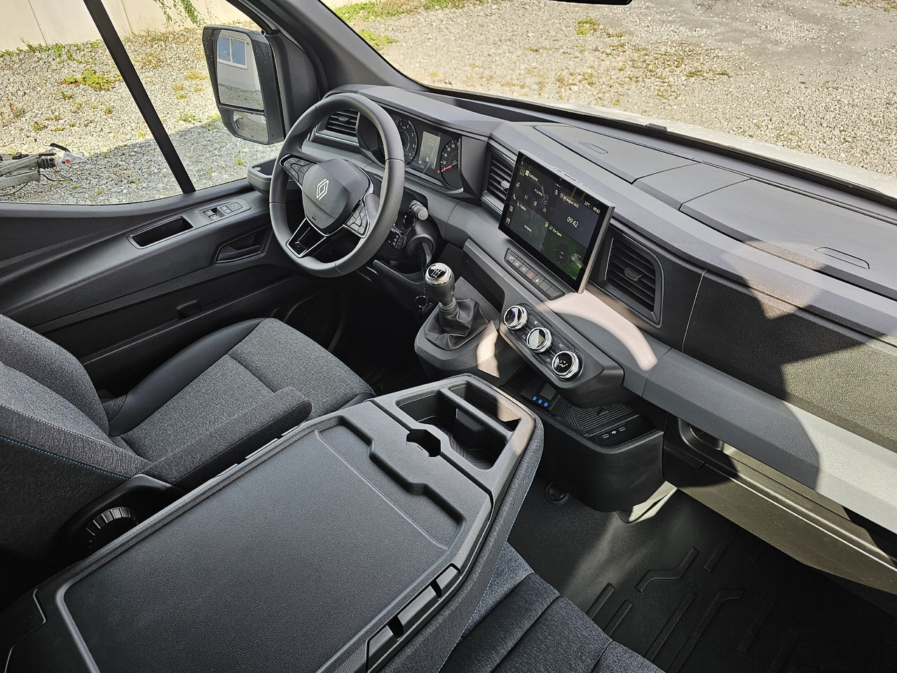 Renault Master 170 Leichtbaukoffer - Фургон з закритим кузовом: фото 4 Renault Master 170 Leichtbaukoffer - Фургон з закритим кузовом: фото 4