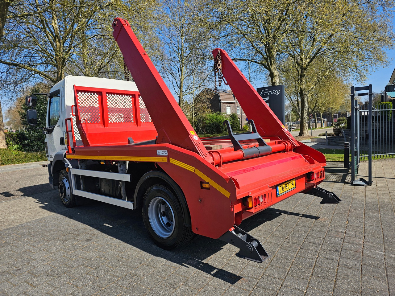 DAF LF 220 Euro 6 - Скіповий навантажувач вантажівка: фото 4 DAF LF 220 Euro 6 - Скіповий навантажувач вантажівка: фото 4