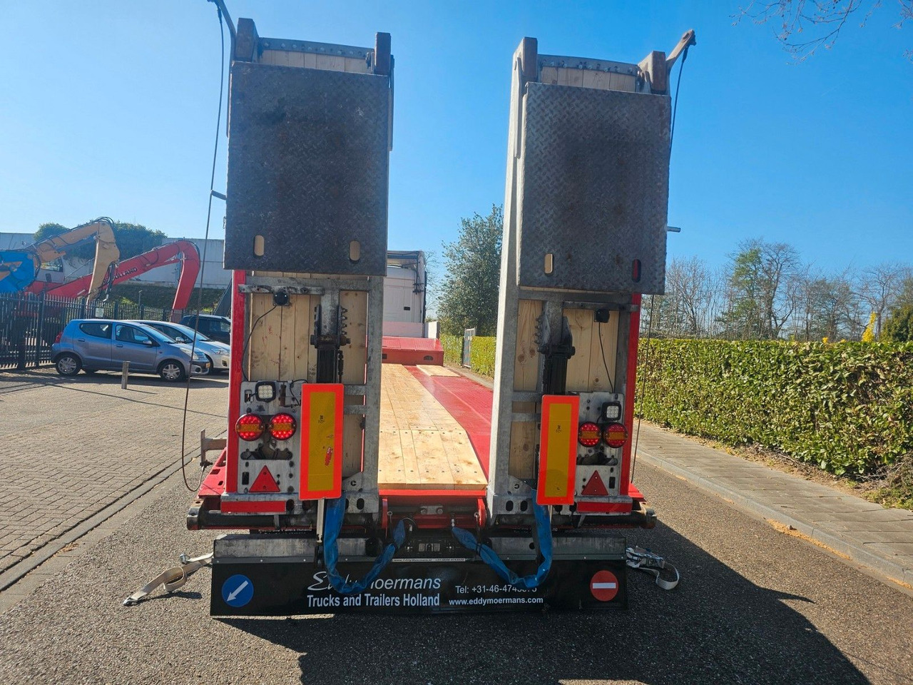 Hangler SVS-H 580 Semie Tieflader Mit Rampen - Низькорамна платформа напівпричіп: фото 5 Hangler SVS-H 580 Semie Tieflader Mit Rampen - Низькорамна платформа напівпричіп: фото 5