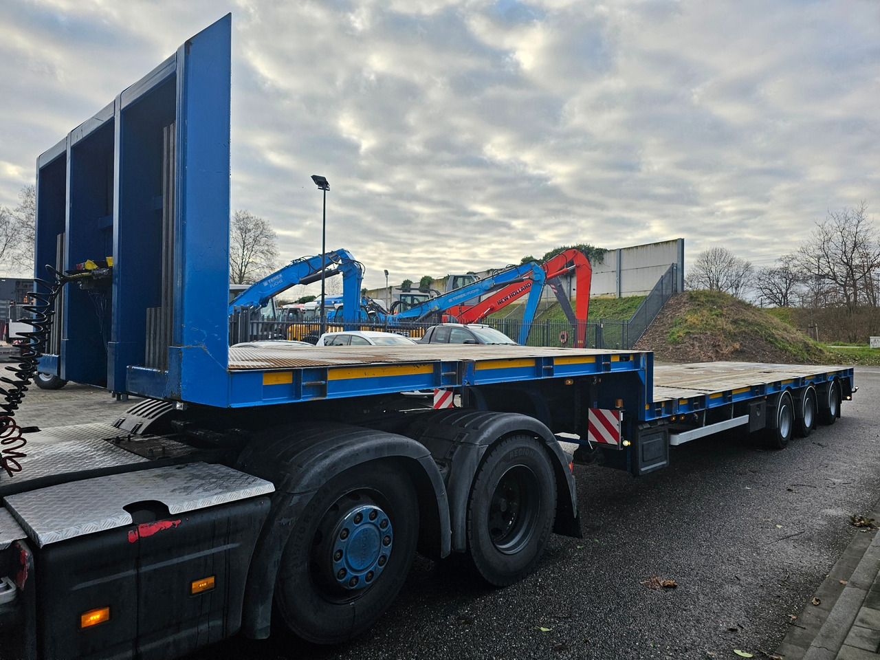 LAG O-3-40 UF Semie lowloader - Низькорамна платформа напівпричіп: фото 5 LAG O-3-40 UF Semie lowloader - Низькорамна платформа напівпричіп: фото 5
