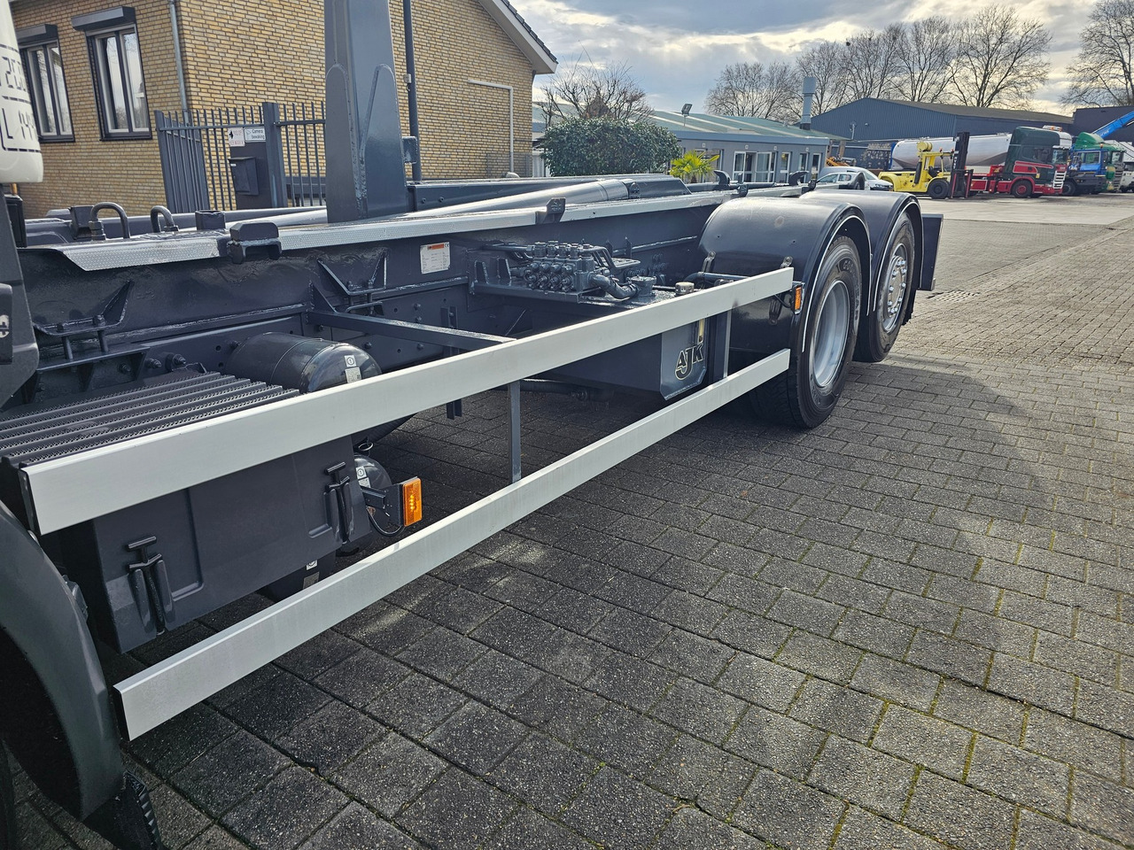 Гаковий мультиліфт вантажівка Scania R490 Highline 6x2: фото 18